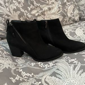 Aqua College black Leather Ankle Boots 10